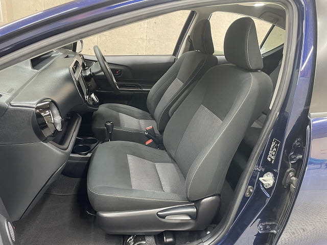 トヨタ アクア Ｓスタイルブラック