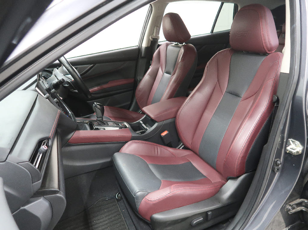 スバル レヴォーグ STIｽﾎﾟｰﾂR EX