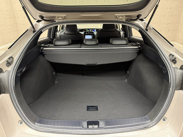 トヨタ プリウス Ａツーリングセレクション