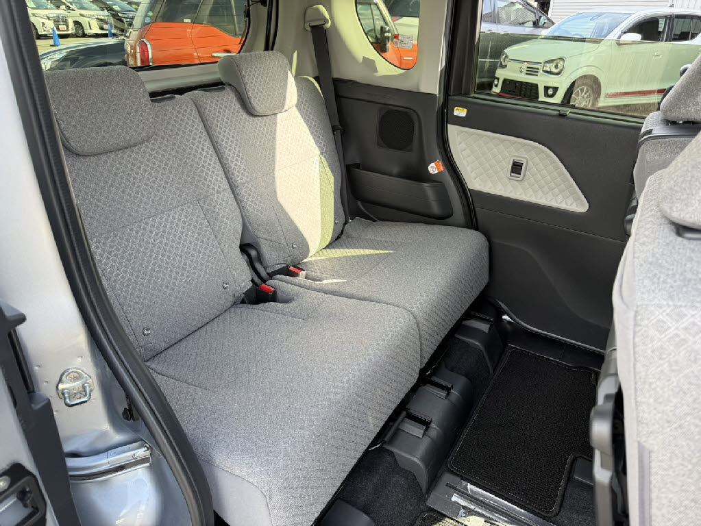 ダイハツ タント 4WD X