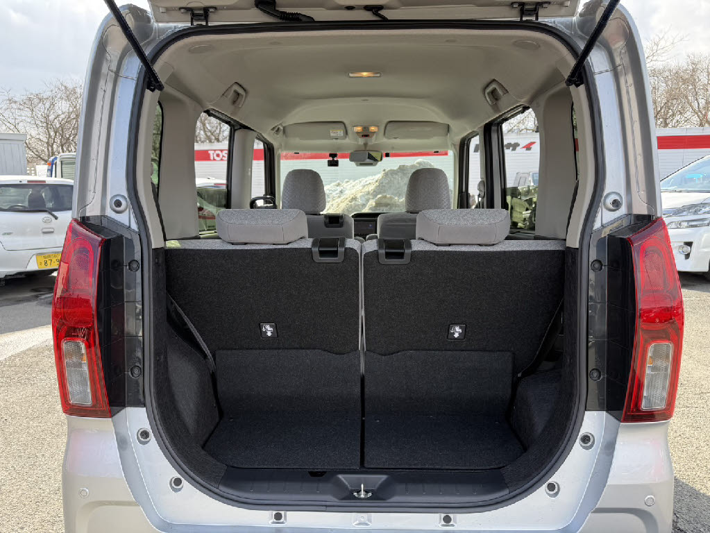 ダイハツ タント 4WD X