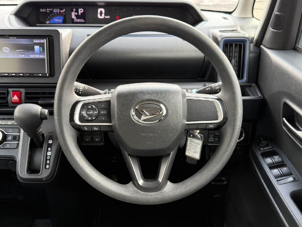 ダイハツ タント 4WD X