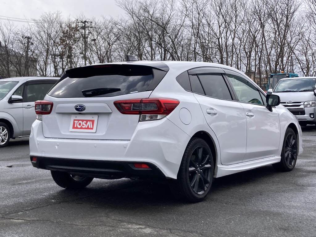 スバル インプレッサスポーツ 1.6i-Sｱｲｻｲﾄｱｸｾﾝﾄﾌﾞﾗｯｸ 4WD