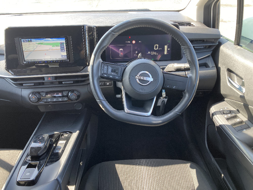 ニッサン ノート X FOUR 4WD