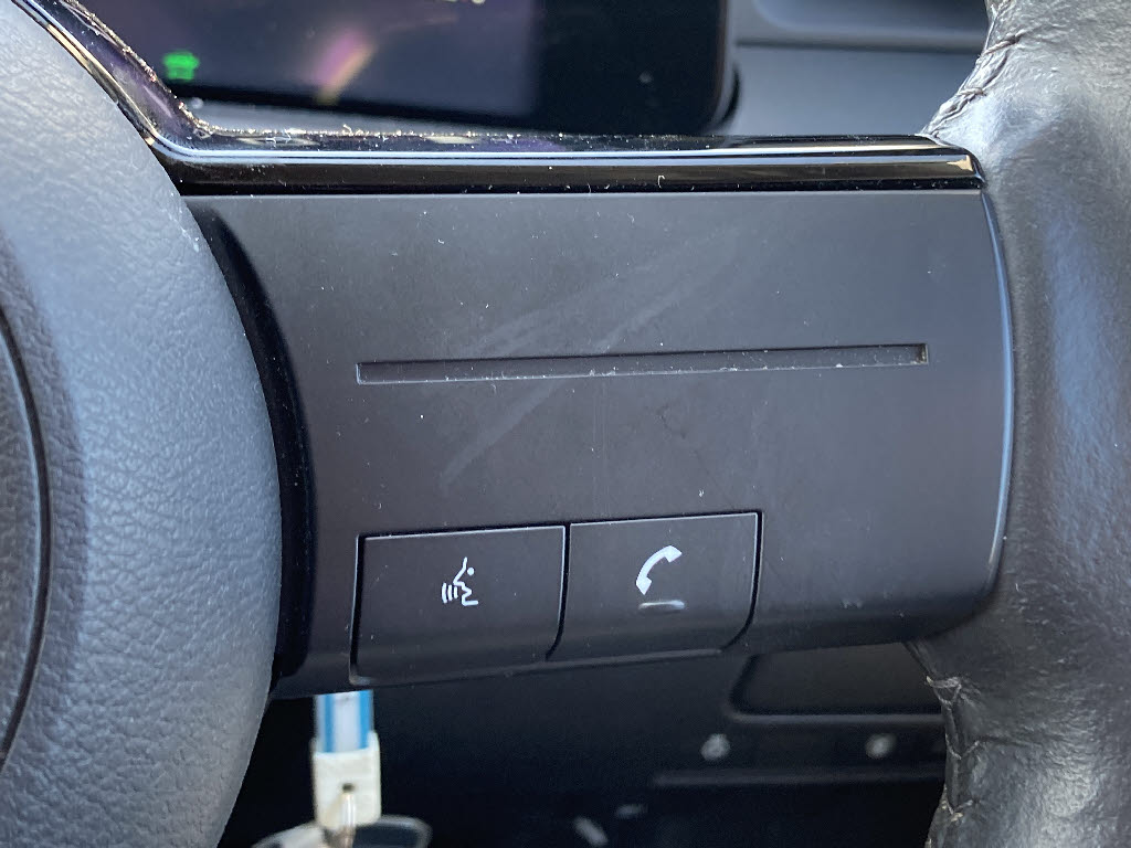 ニッサン ノート X FOUR 4WD