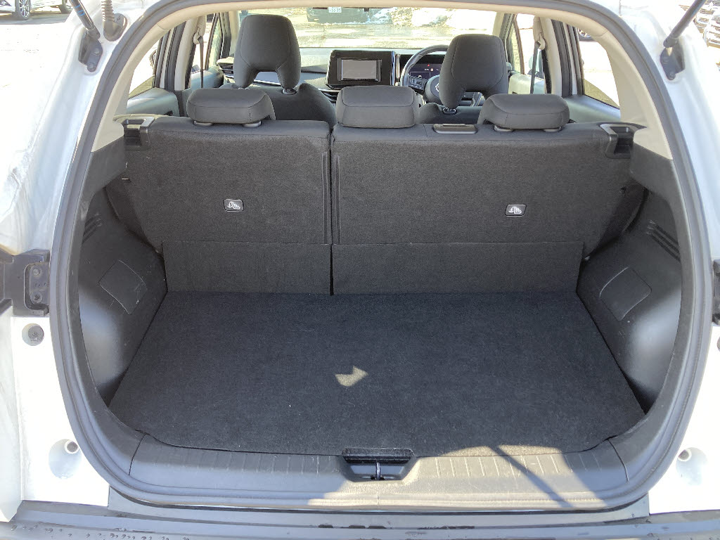 ニッサン ノート X FOUR 4WD