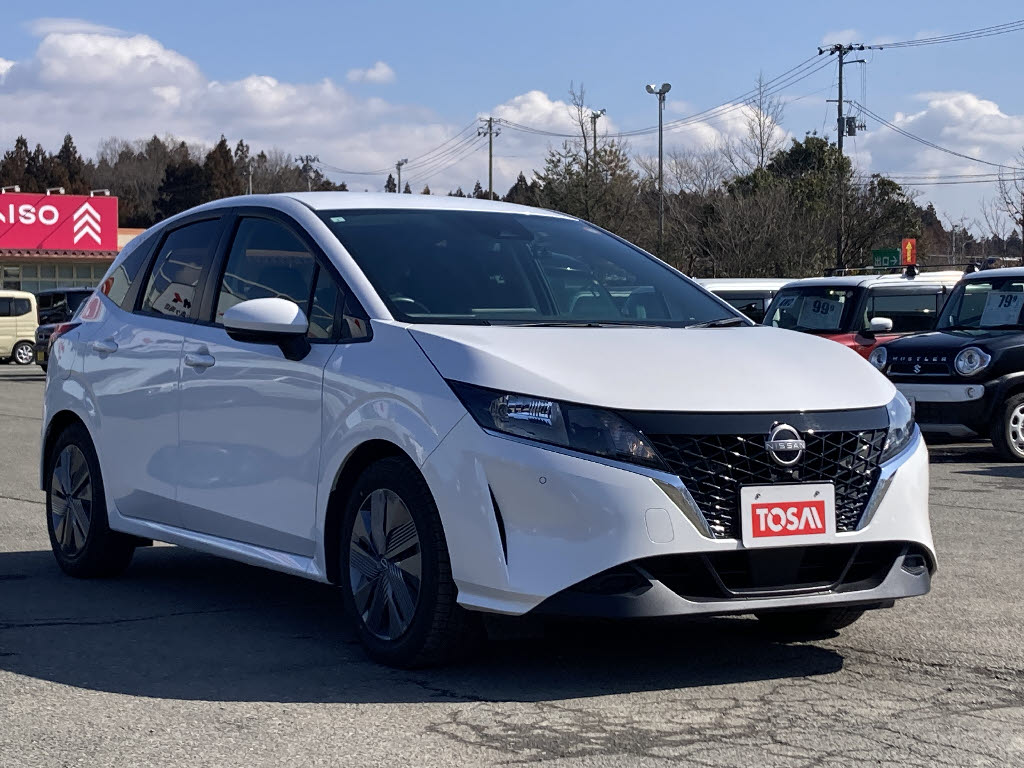 ニッサン ノート X FOUR 4WD