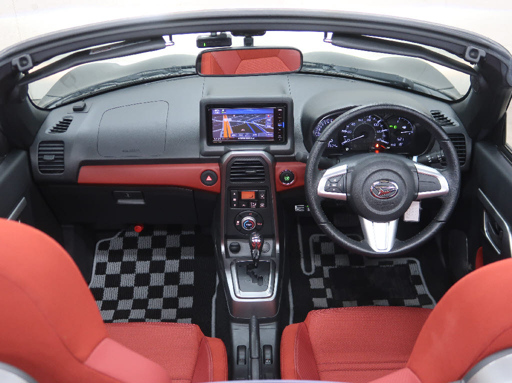 ダイハツ コペン ローブ