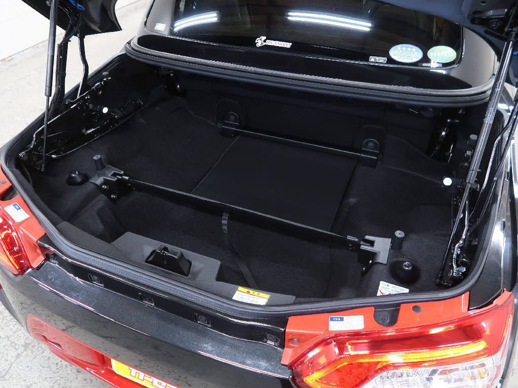 ダイハツ コペン ローブ