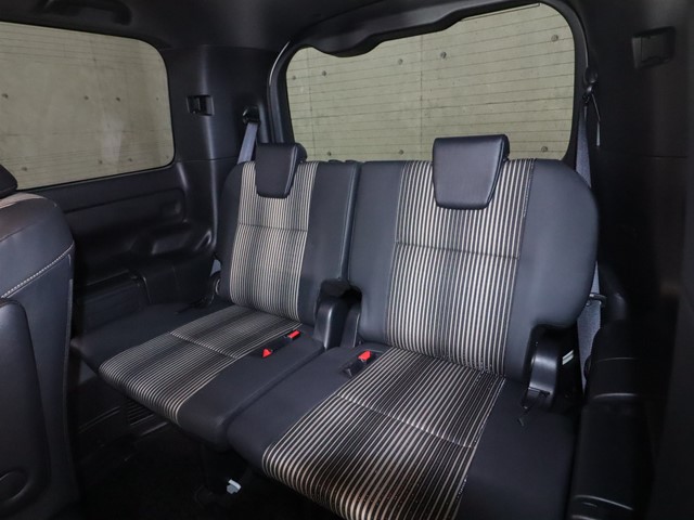 トヨタ ノア Si ﾀﾞﾌﾞﾙﾊﾞｲﾋﾞｰ2