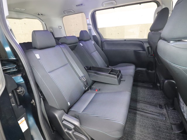 トヨタ ヴォクシー ZS煌