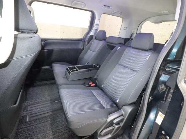 トヨタ ヴォクシー ZS煌