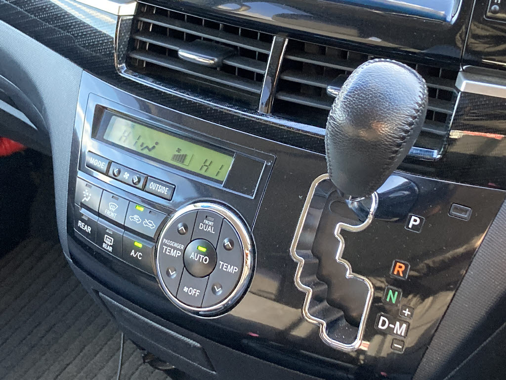 トヨタ エスティマ ｱｴﾗｽ 4WD