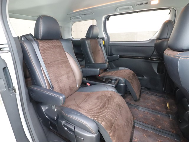 トヨタ アルファード 240S ﾀｲﾌﾟｺﾞｰﾙﾄﾞⅡ