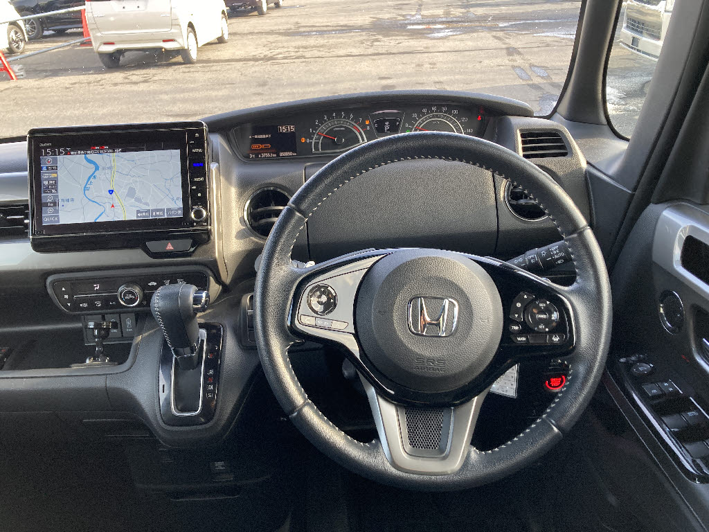 ホンダ Ｎ　ＢＯＸカスタム Lﾀｰﾎﾞｽﾀｲﾙﾌﾟﾗｽﾌﾞﾗｯｸ