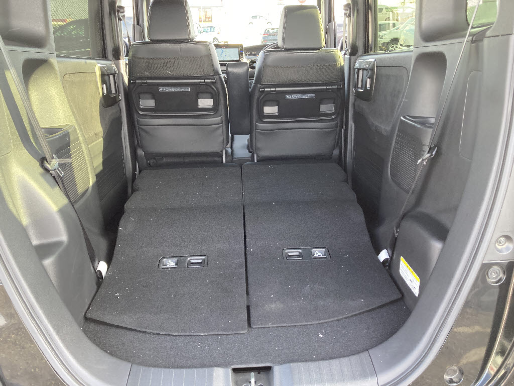 ホンダ Ｎ　ＢＯＸカスタム Lﾀｰﾎﾞｽﾀｲﾙﾌﾟﾗｽﾌﾞﾗｯｸ