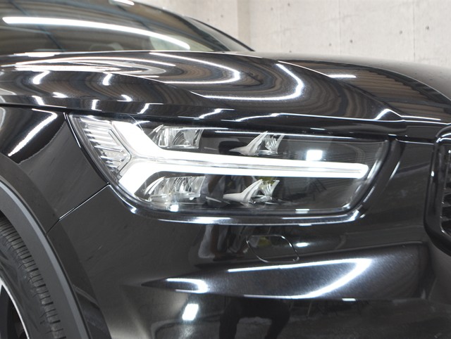 ボルボ ボルボ ＸＣ４０ B4 AWD Rﾃﾞｻﾞｲﾝ