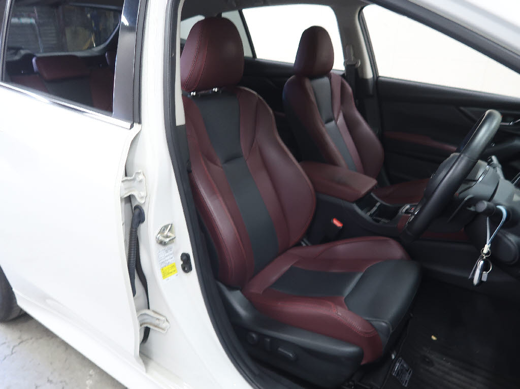 スバル レヴォーグ STIｽﾎﾟｰﾂ EX