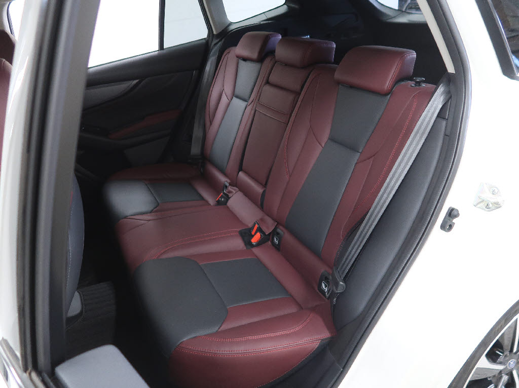 スバル レヴォーグ STIｽﾎﾟｰﾂ EX