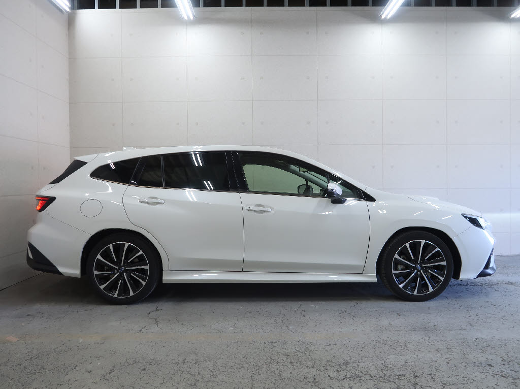 スバル レヴォーグ STIｽﾎﾟｰﾂ EX