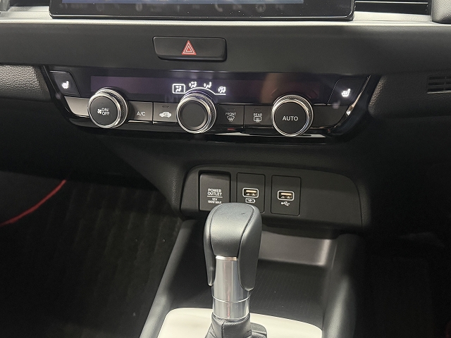 ホンダ ﾌｨｯﾄﾊｲﾌﾞﾘｯﾄﾞ ｅＨＥカーサ