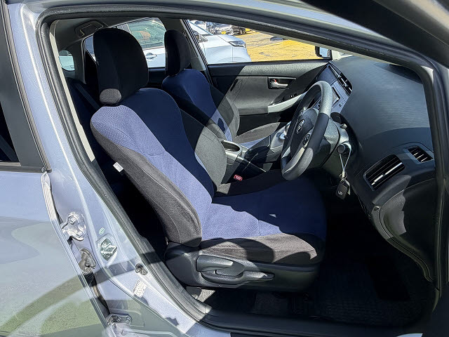 トヨタ プリウス Ｓ