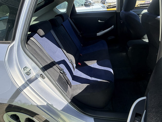 トヨタ プリウス Ｓ