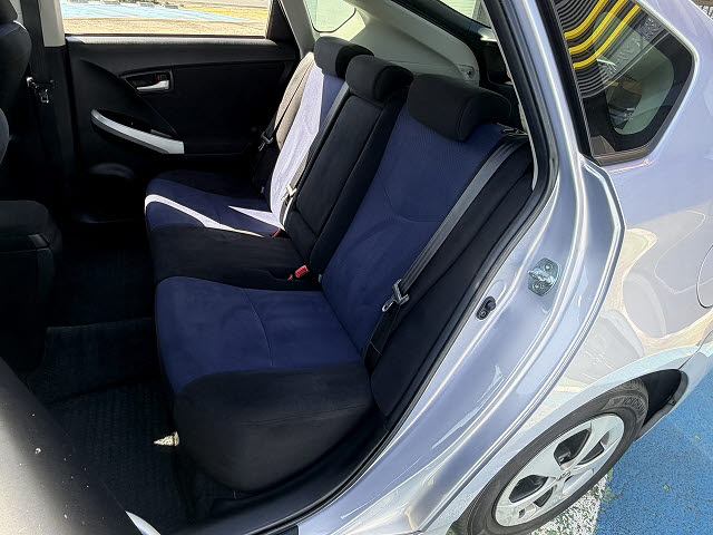 トヨタ プリウス Ｓ