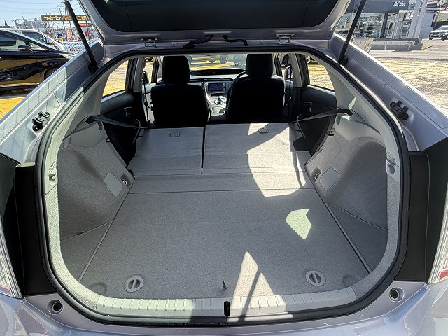 トヨタ プリウス Ｓ