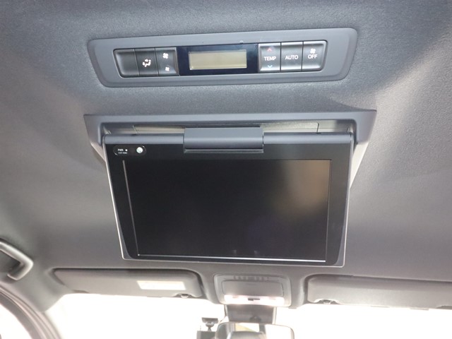 トヨタ ヴォクシー ＺＳ煌３