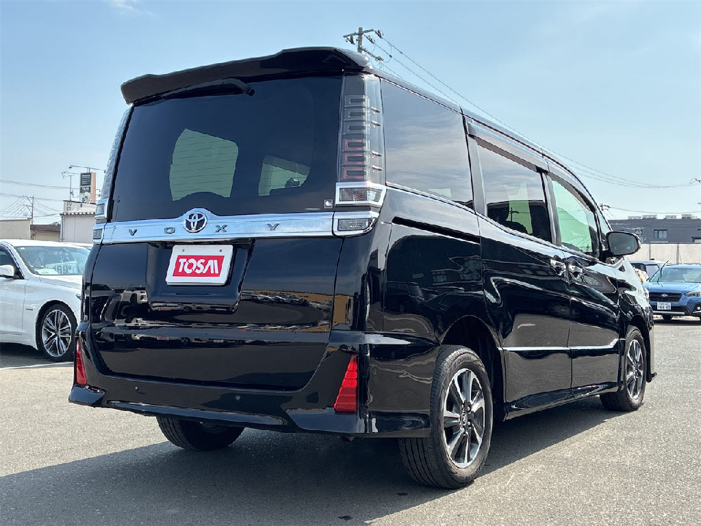 トヨタ ヴォクシー 2.0ZS 煌Ⅱ