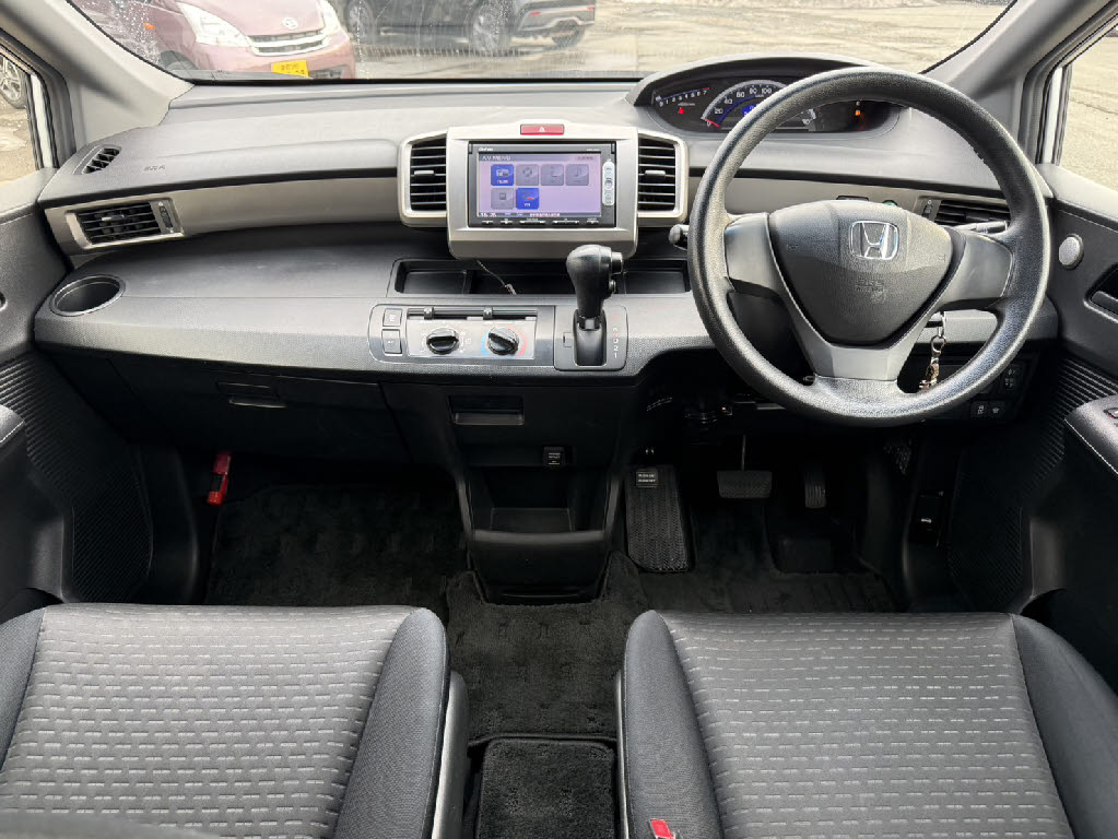 ホンダ フリードスパイク G　ｺﾝﾌｫｰﾄﾊﾟｯｹｰｼﾞ