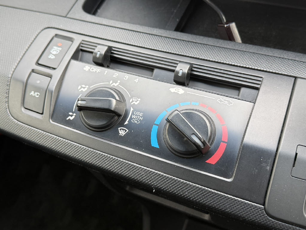 ホンダ フリードスパイク G　ｺﾝﾌｫｰﾄﾊﾟｯｹｰｼﾞ