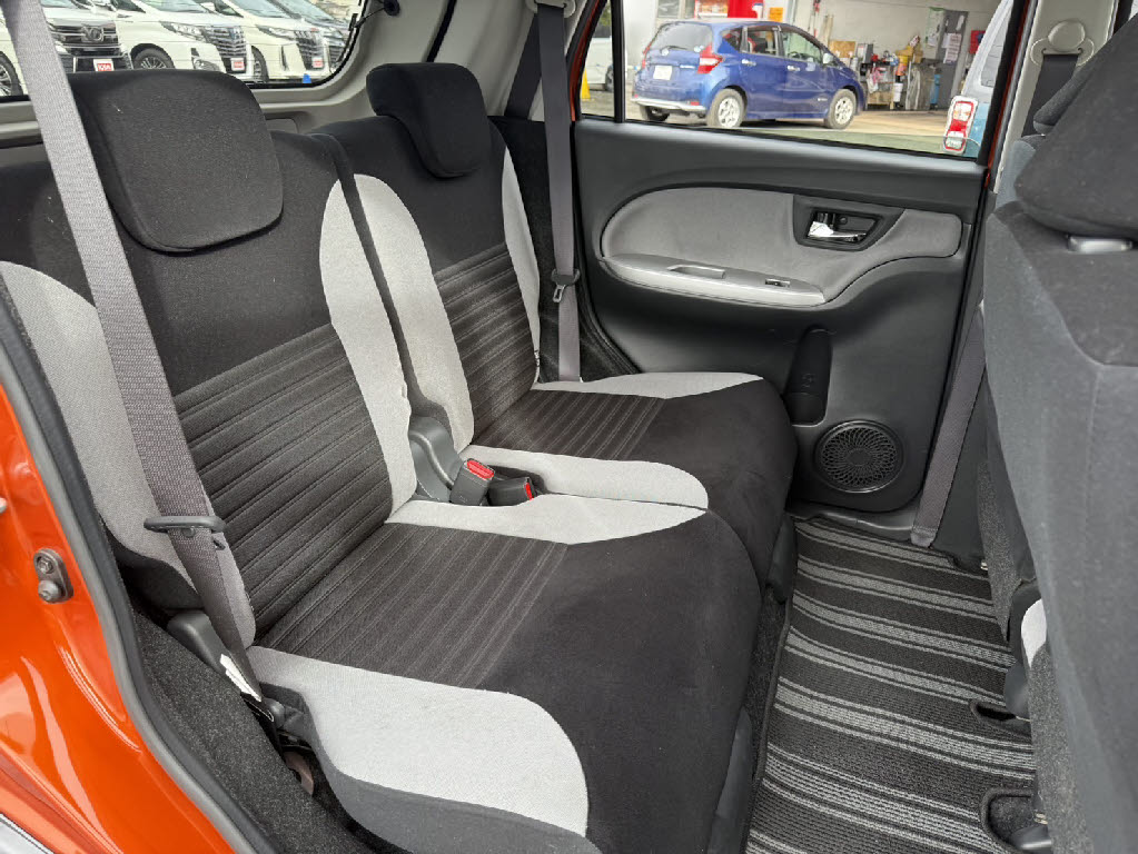 ダイハツ キャスト ｷｬｽﾄｱｸﾃｨﾊﾞ G SA2 4WD