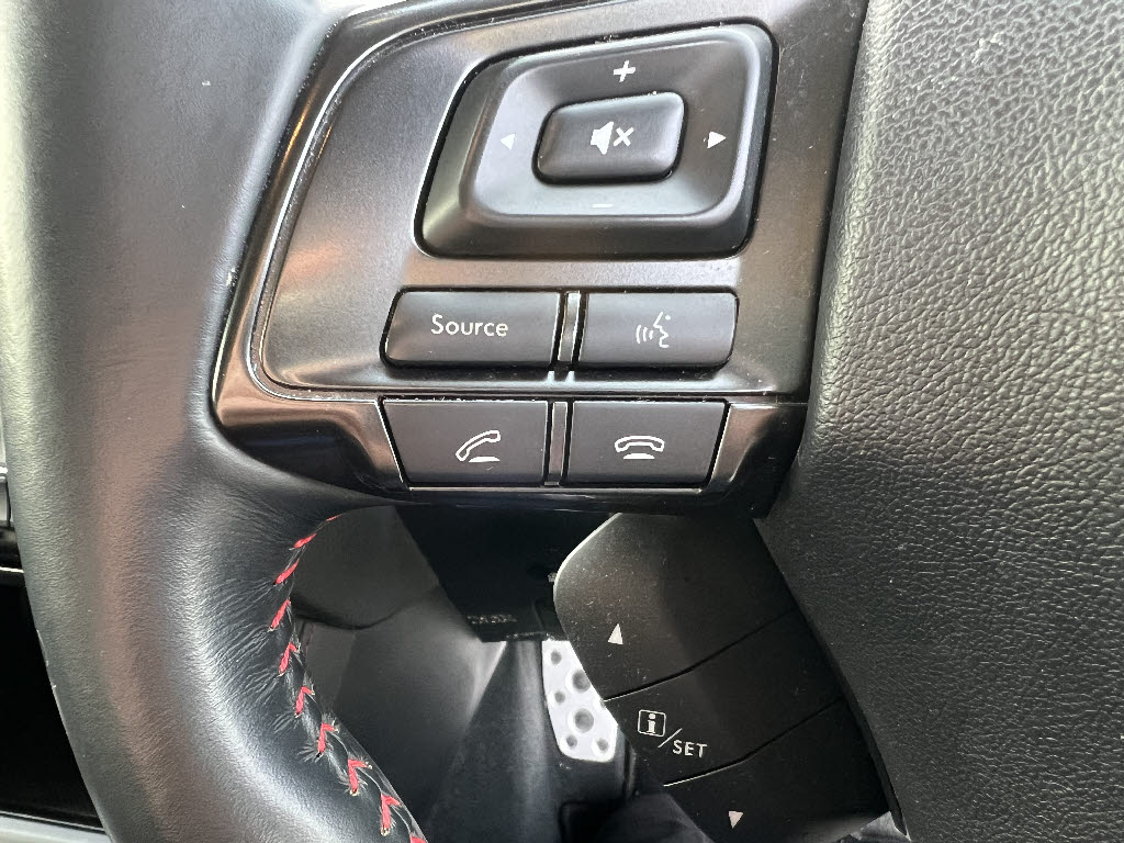 スバル レヴォーグ 1.6STiｽﾎﾟｰﾂｱｲｻｲﾄﾌﾞﾗｯｸｾﾚｸｼｮﾝ 4WD