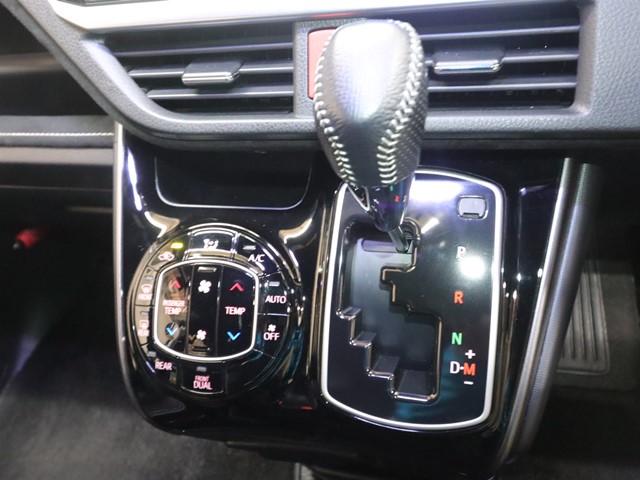 トヨタ ノア Ｓｉ Ｇ'ｓ