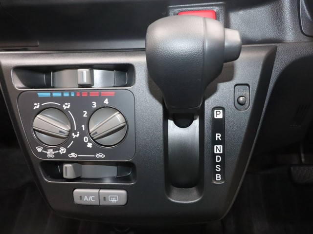 ダイハツ ミライース Ｌ　ＳＡ３