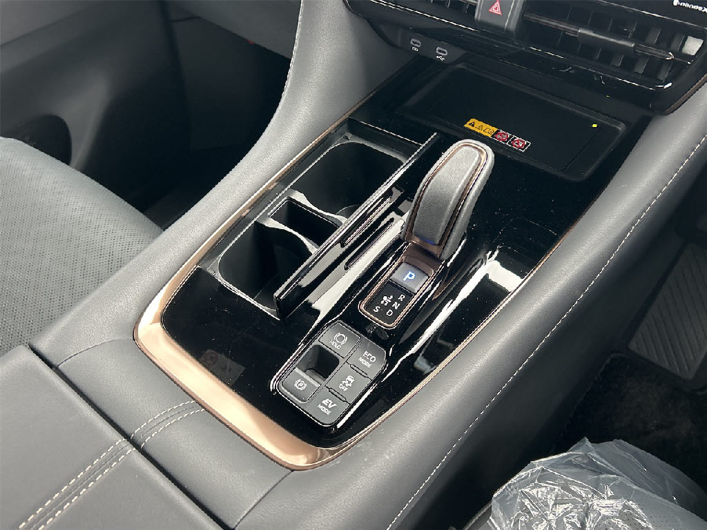 トヨタ ｳﾞｪﾙﾌｧｲｱﾊｲﾌﾞﾘｯﾄﾞ 4WD Z ﾌﾟﾚﾐｱﾑ