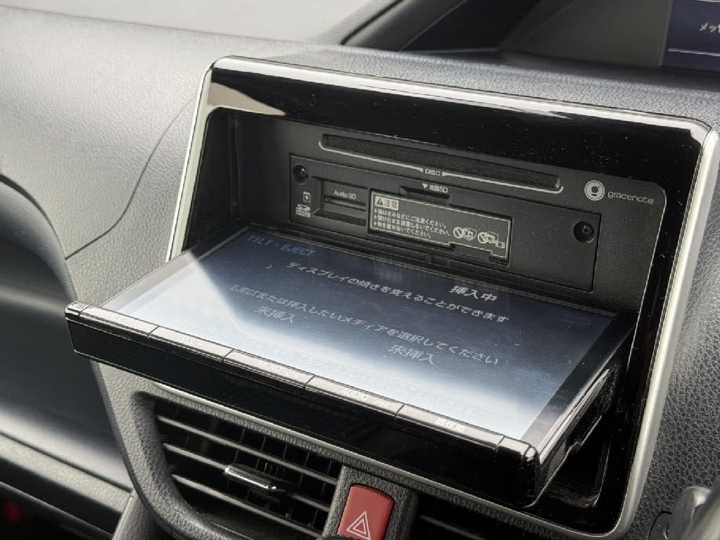 トヨタ ノア Si 4WD