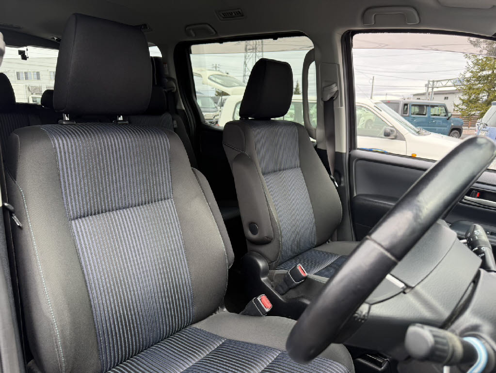 トヨタ ノア Si 4WD