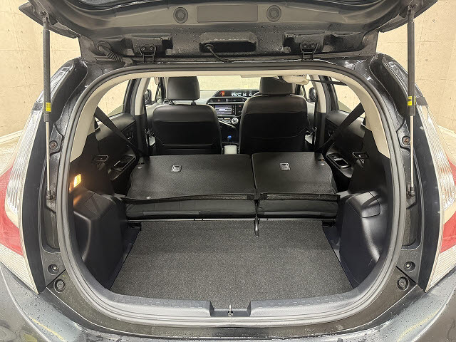 トヨタ アクア Gﾌﾞﾗｯｸｿﾌﾄﾚｻﾞｰｾﾚｸｼｮﾝ