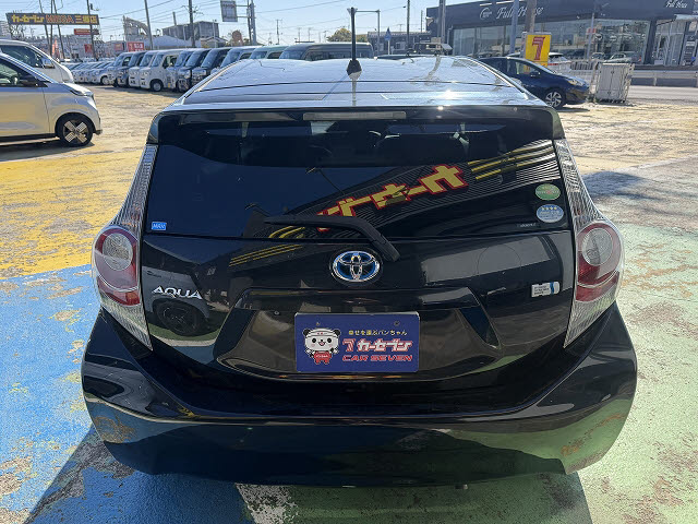 トヨタ アクア Gﾌﾞﾗｯｸﾚｻﾞｰｾﾚｸｼｮﾝ