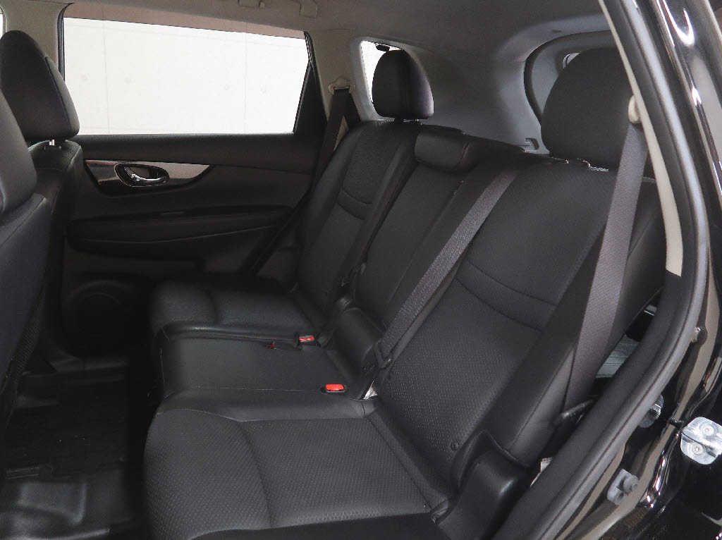 ニッサン エクストレイル 20Xi 4WD