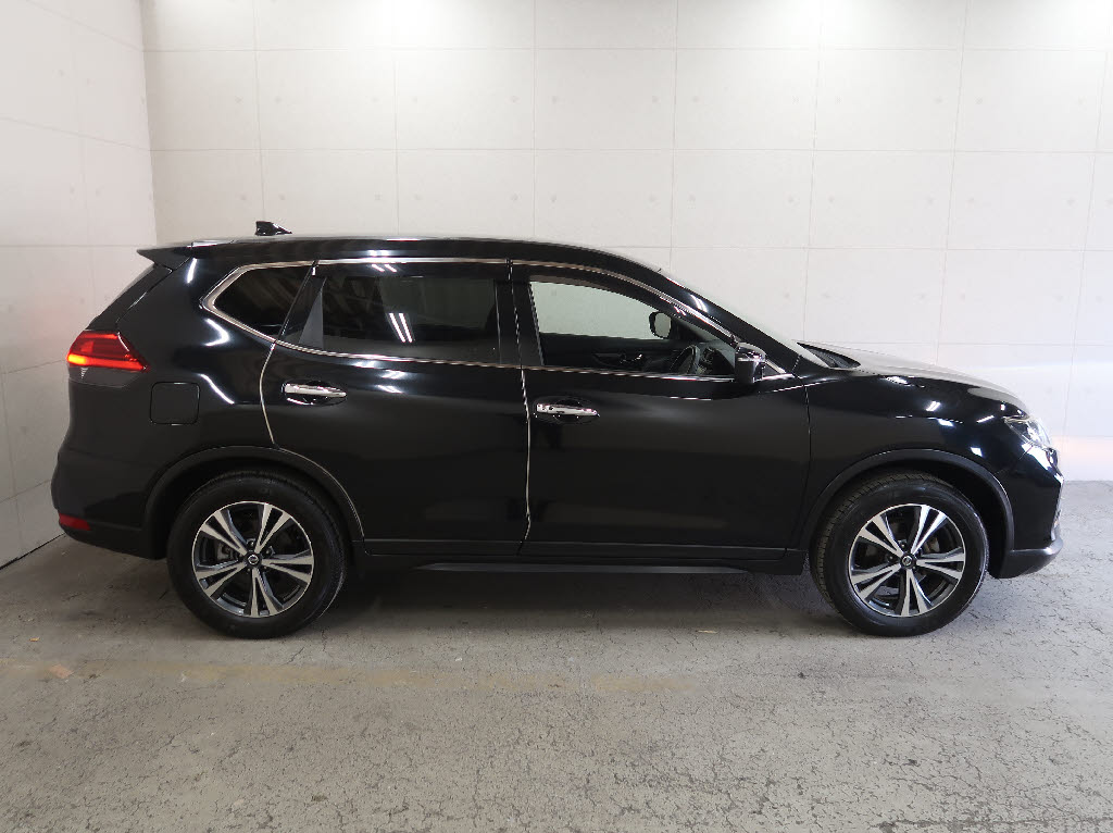 ニッサン エクストレイル 20Xi 4WD