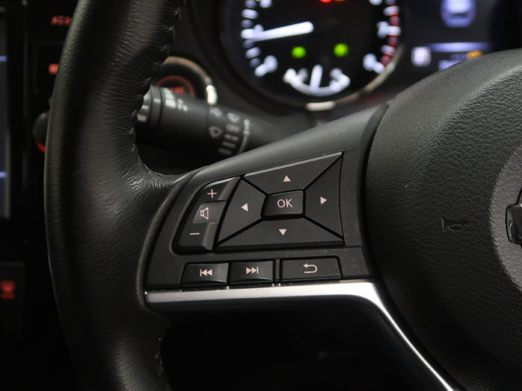 ニッサン エクストレイル 20Xi 4WD