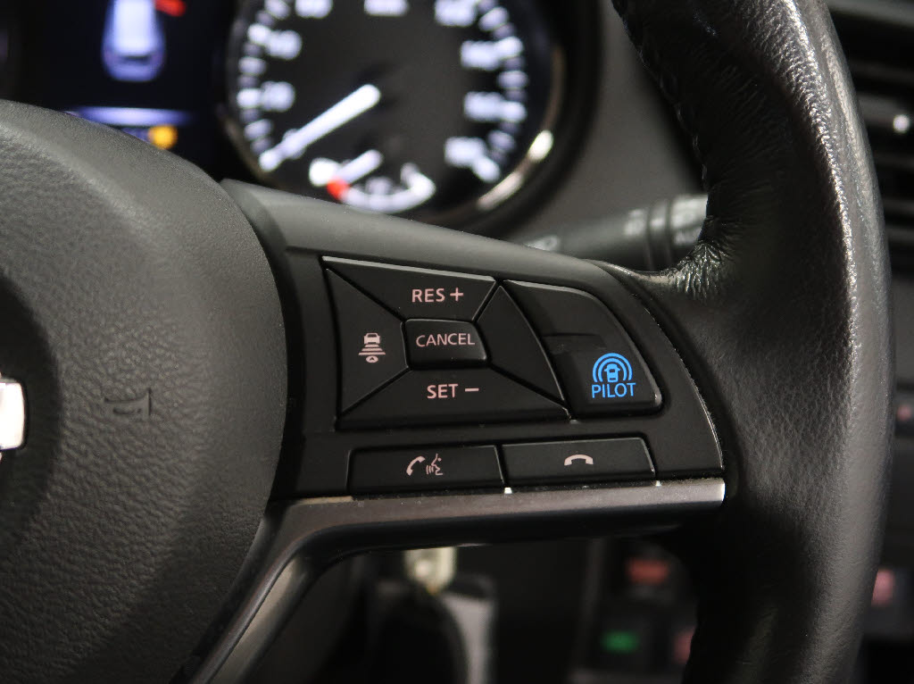 ニッサン エクストレイル 20Xi 4WD