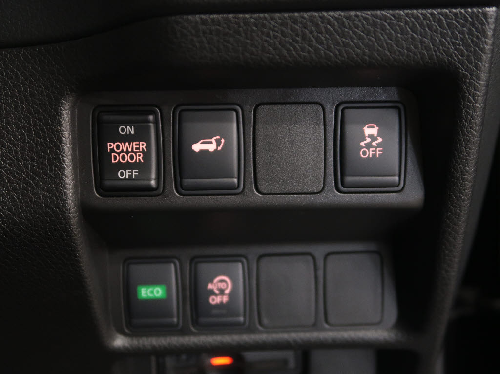 ニッサン エクストレイル 20Xi 4WD