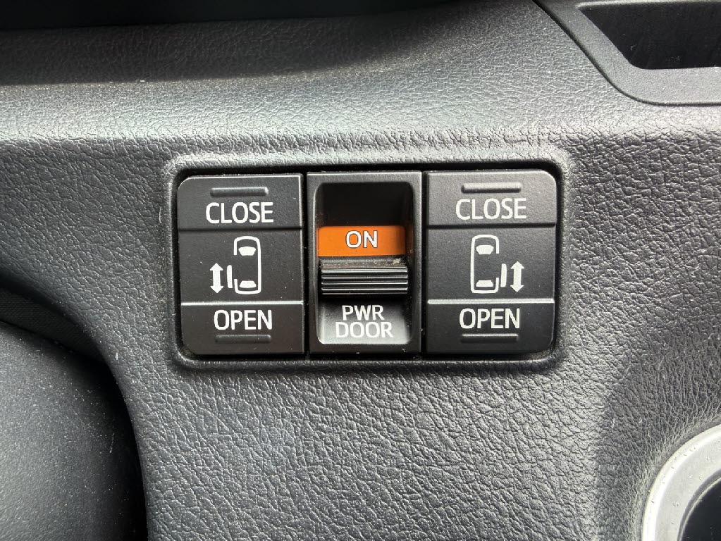 トヨタ シエンタ G 4WD