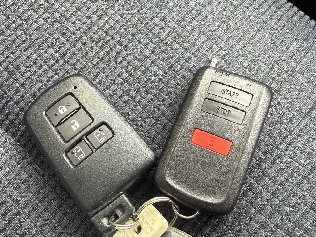 トヨタ シエンタ G 4WD