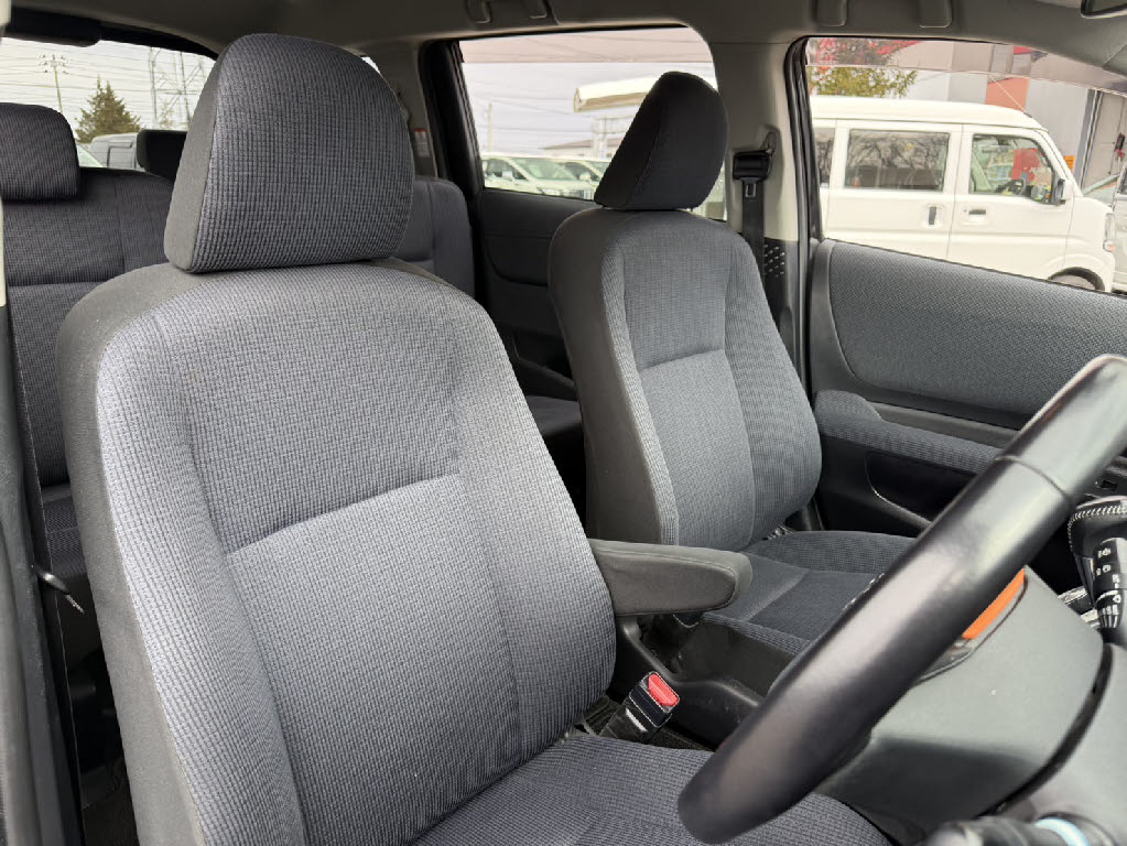 トヨタ シエンタ G 4WD